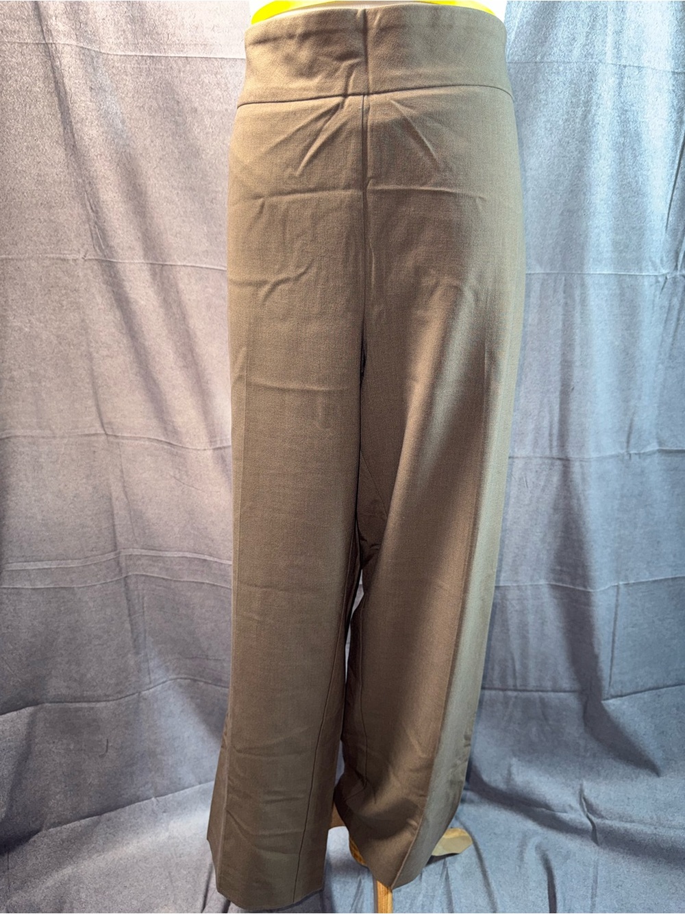 1953-Roz & Ali Wide Leg Pants in Olive - Picture 1 of 2